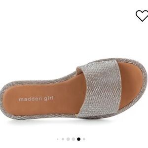 MADDEN GIRL ADDIE SPARKLE SLIDES SIZE 8.5